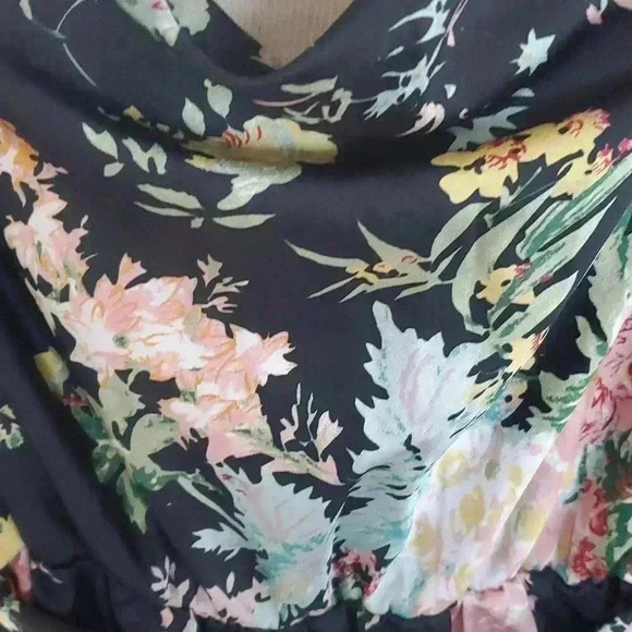 Floral Black Jumpsuit - Picture 4 of 10